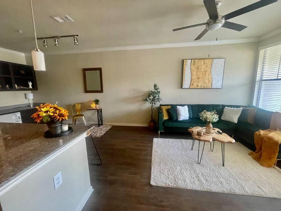 Apartment Modern Apartment, Close To Downtown/free Parking *