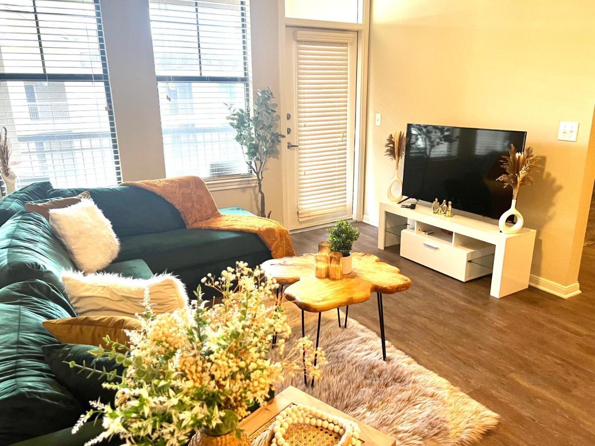 Modern Apartment, Close To Downtown/free Parking *