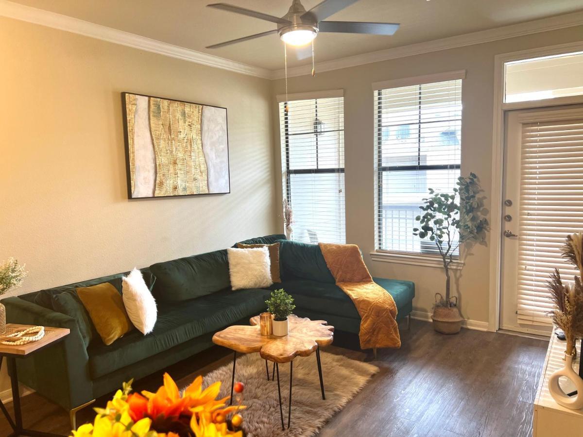 Modern Apartment, Close To Downtown/free Parking *